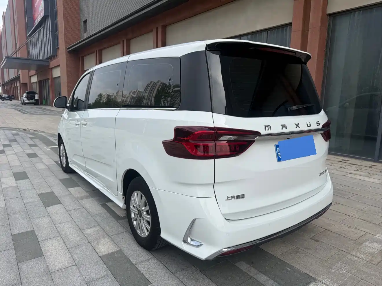 SAIC Maxus Maxus G20 2023 ES 2.0T Gasoline Automatic Premium Edition фото 10