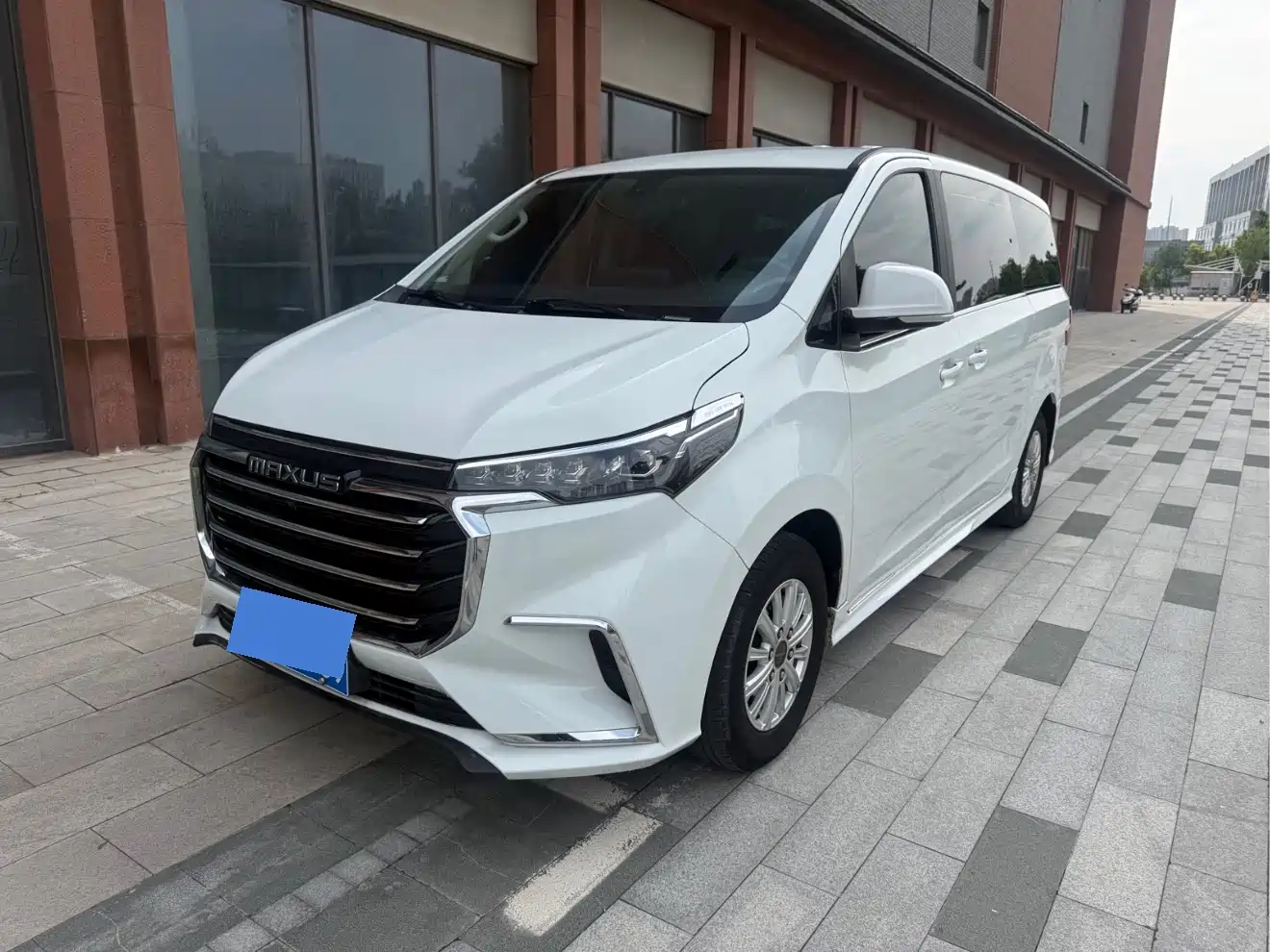 SAIC Maxus Maxus G20 2023 ES 2.0T Gasoline Automatic Premium Edition