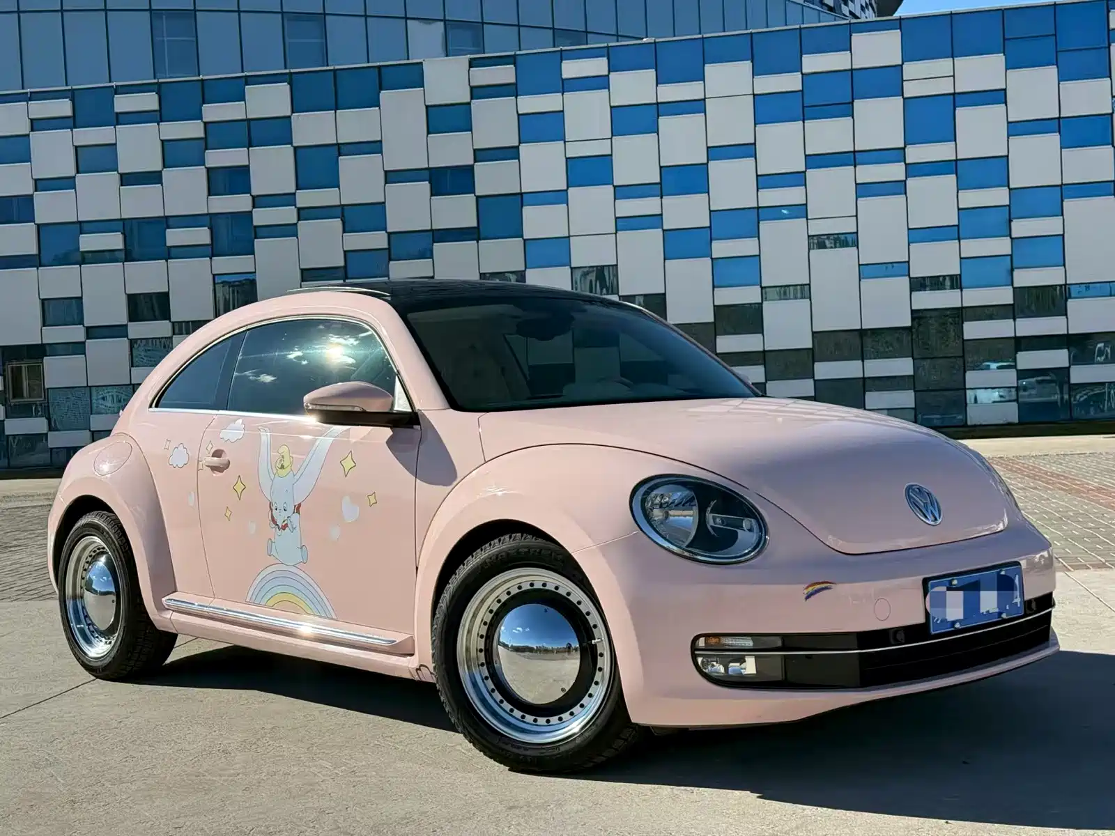 Photo 3 - Volkswagen Beetle