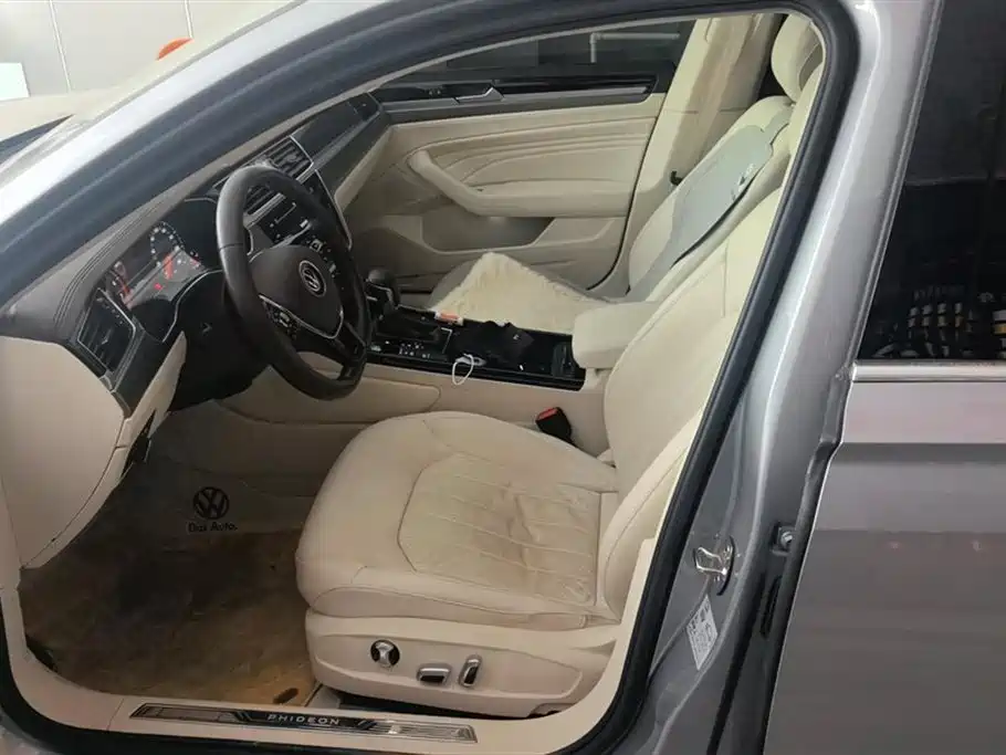 Volkswagen Phideon 2021 380TSI Luxury Edition фото 9
