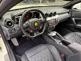 Photo 11 - Ferrari FF