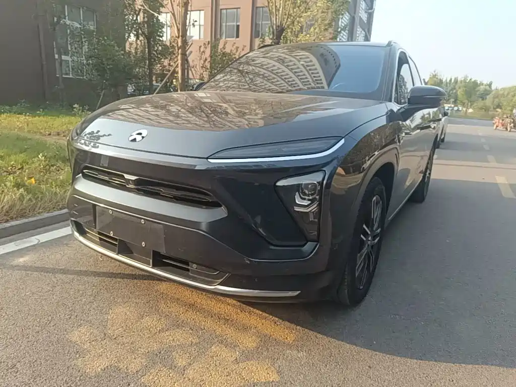 Фото 1 - NIO ES6
