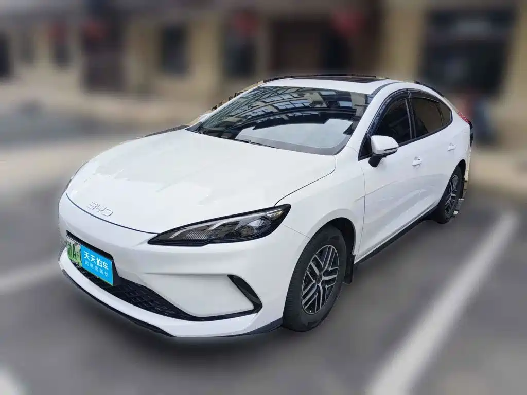  BYD Hai Bao 05 DM-i 2026 Model DM-i 210KM Premium Edition