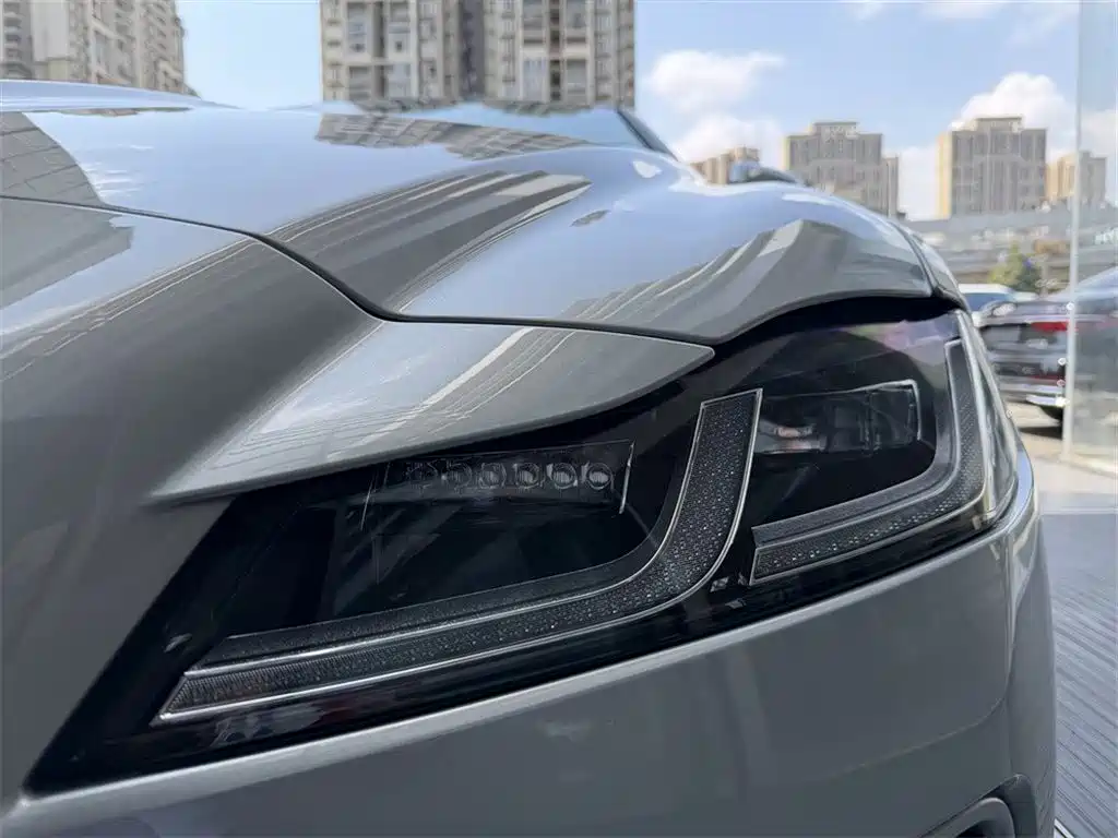 JAGUAR XFL