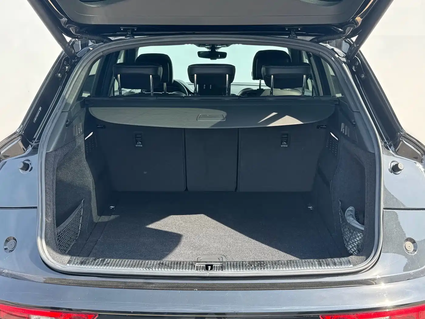 Audi Q5L 2024 Model 40 TFSI Luxury Dynamic фото 13