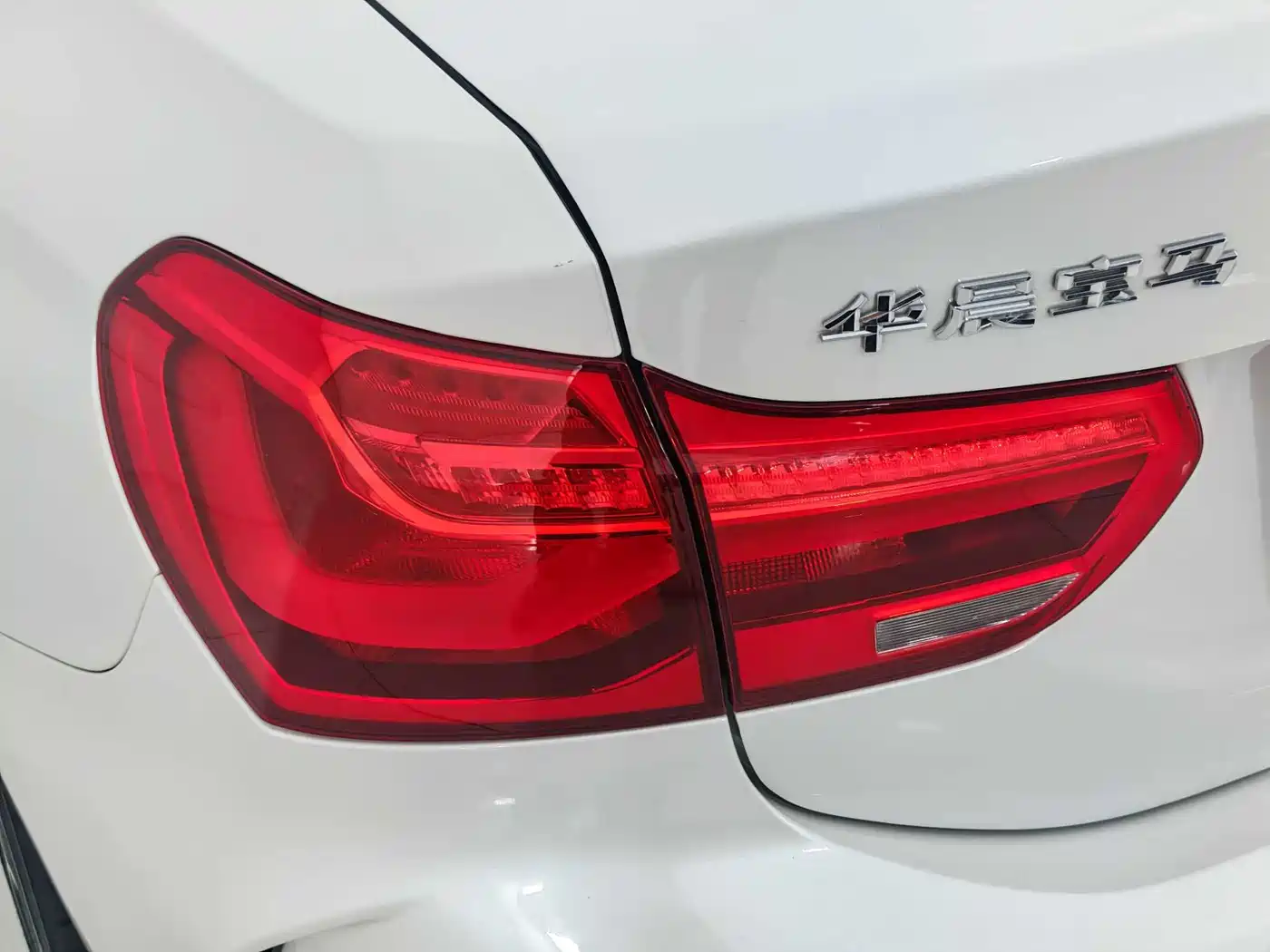 BMW 1 Series 2021 125i M Sport Black Night Edition фото 9