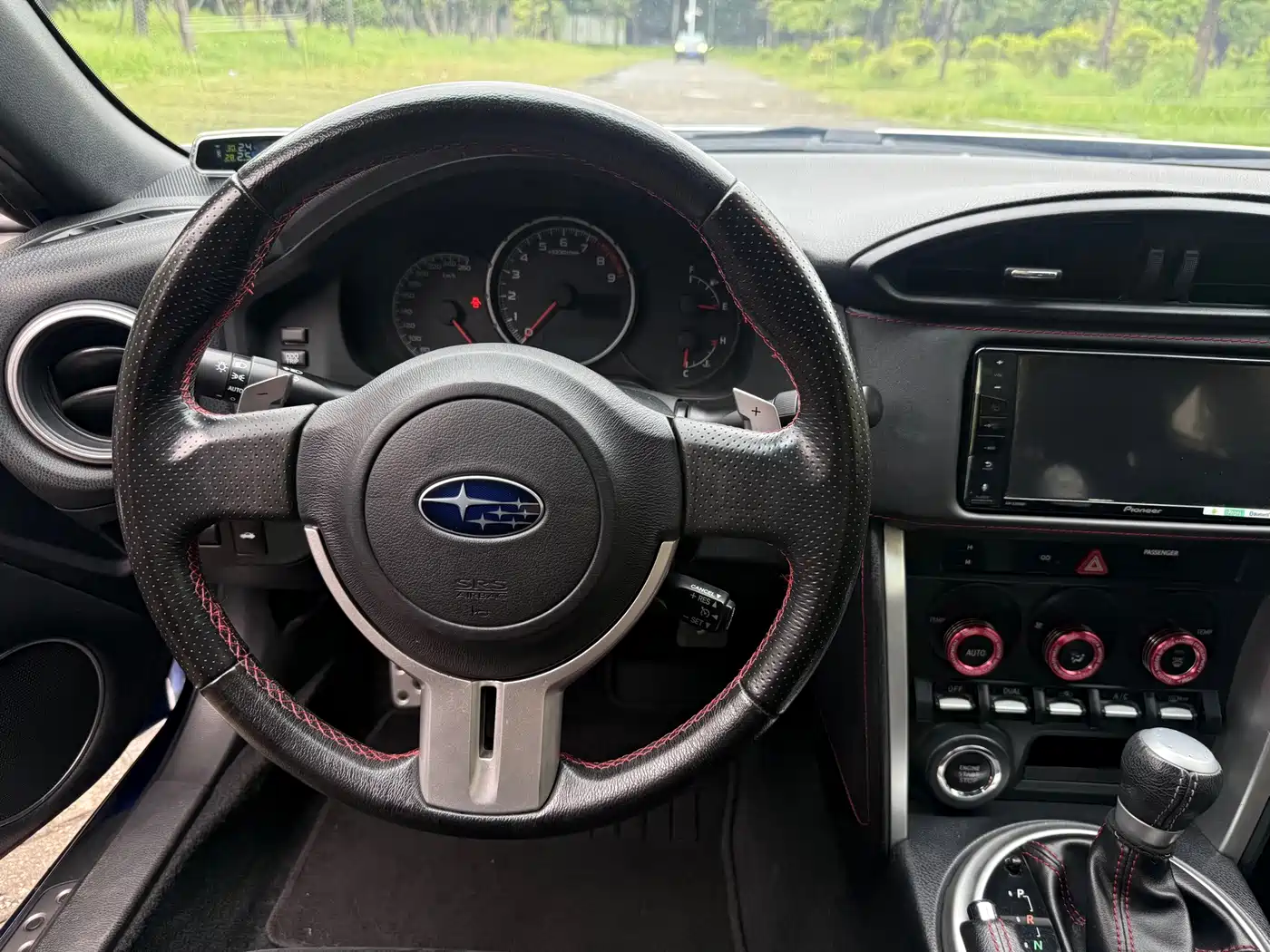 Photo 8 - Subaru BRZ