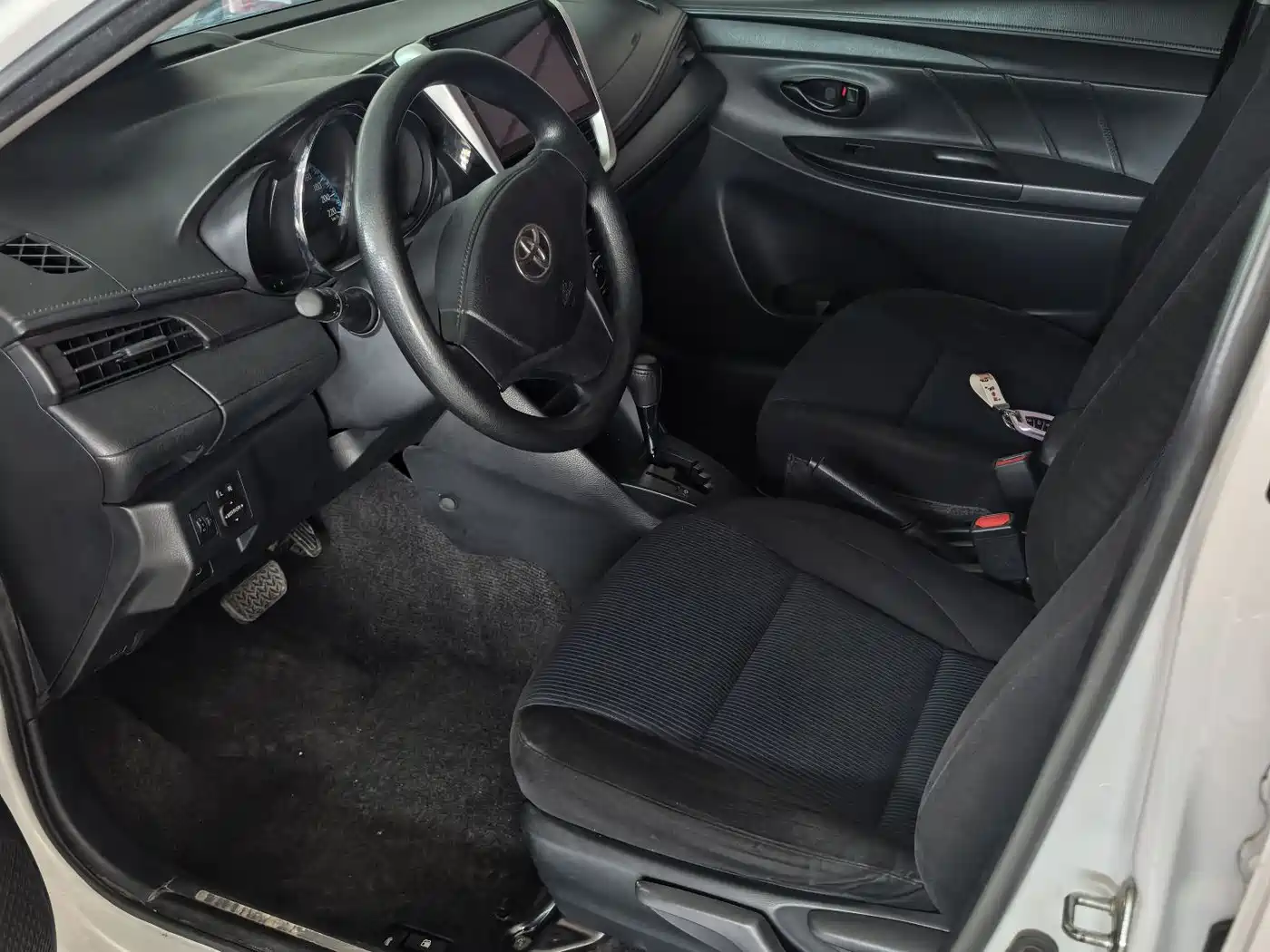Toyota YARiS L Zhi Xiang 2019 1.5E CVT Charming China VI фото 8