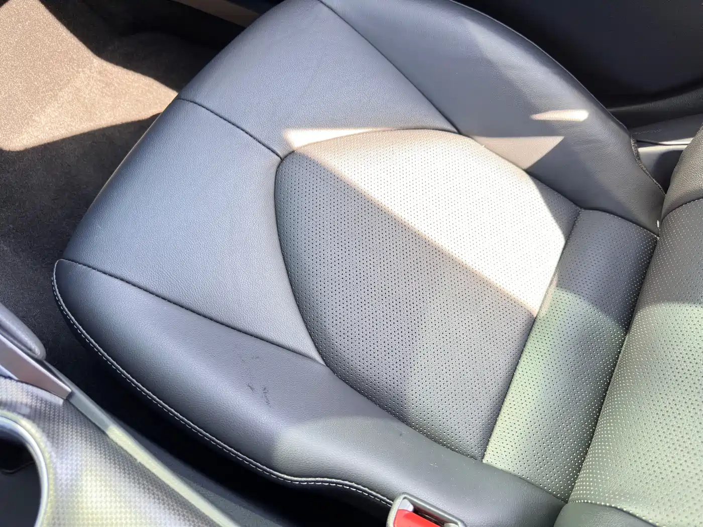 Toyota Camry 2021 2.5S Feng Shang Edition фото 20