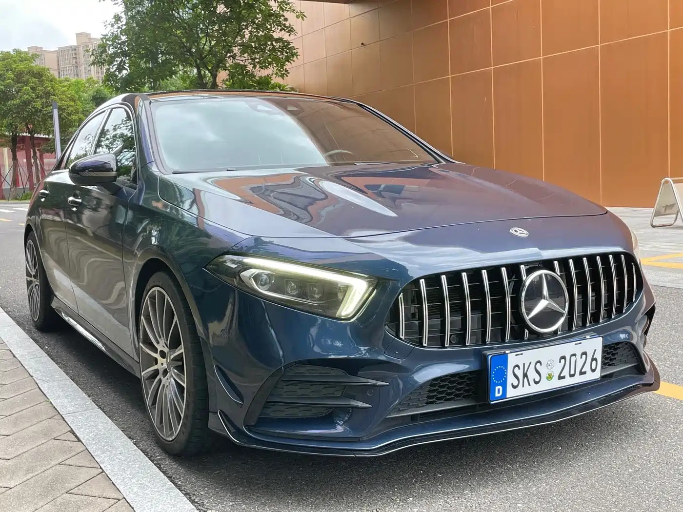 Mercedes-Benz A-Class AMG 2020 2019 AMG A 35 L 4MATIC