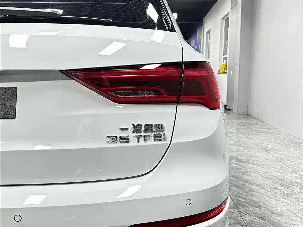 Audi Q3 2022 35 TFSI Fashion Dynamic фото 8