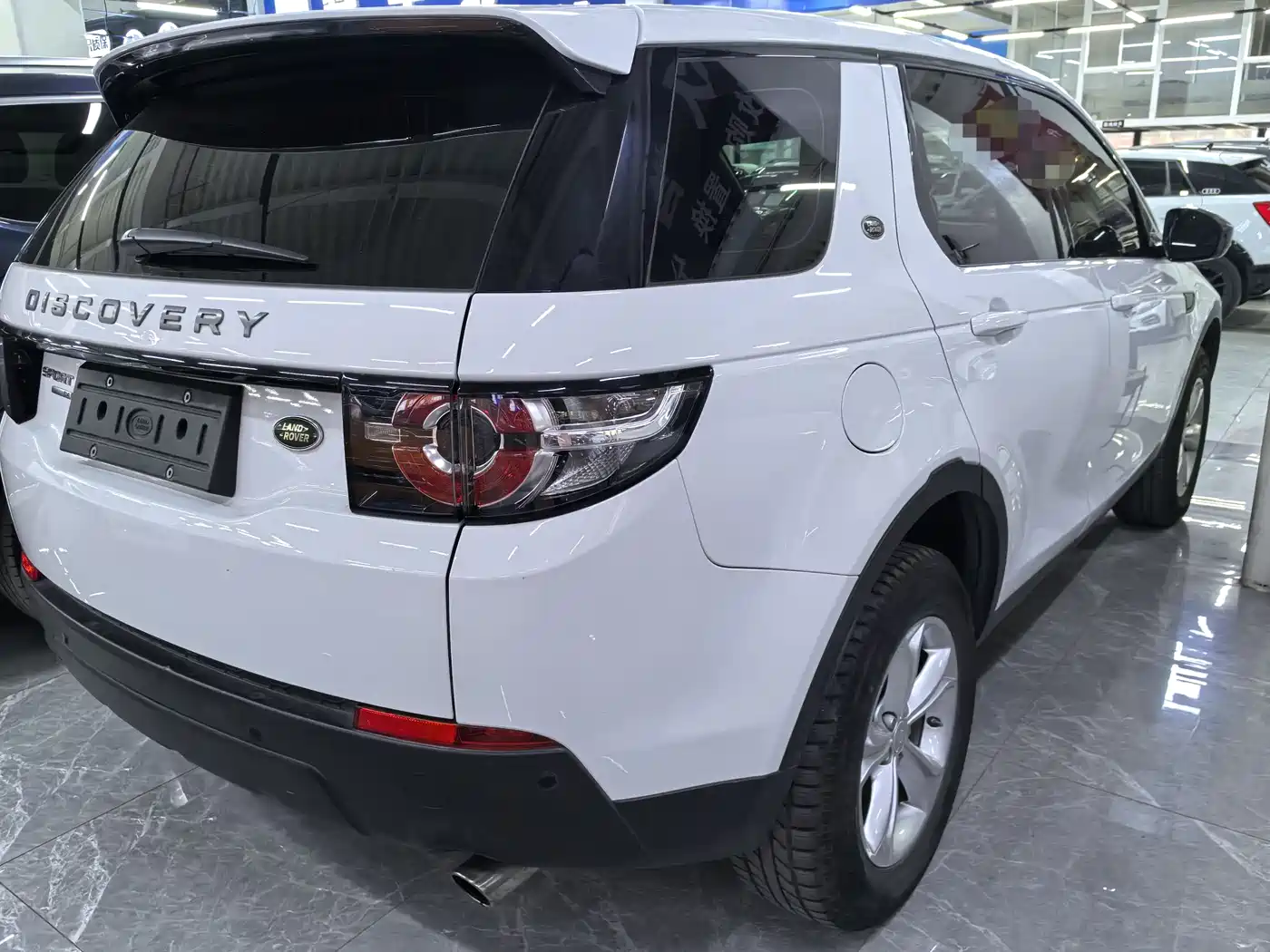 Land Rover Discovery Sport 2016 2.0T S фото 5