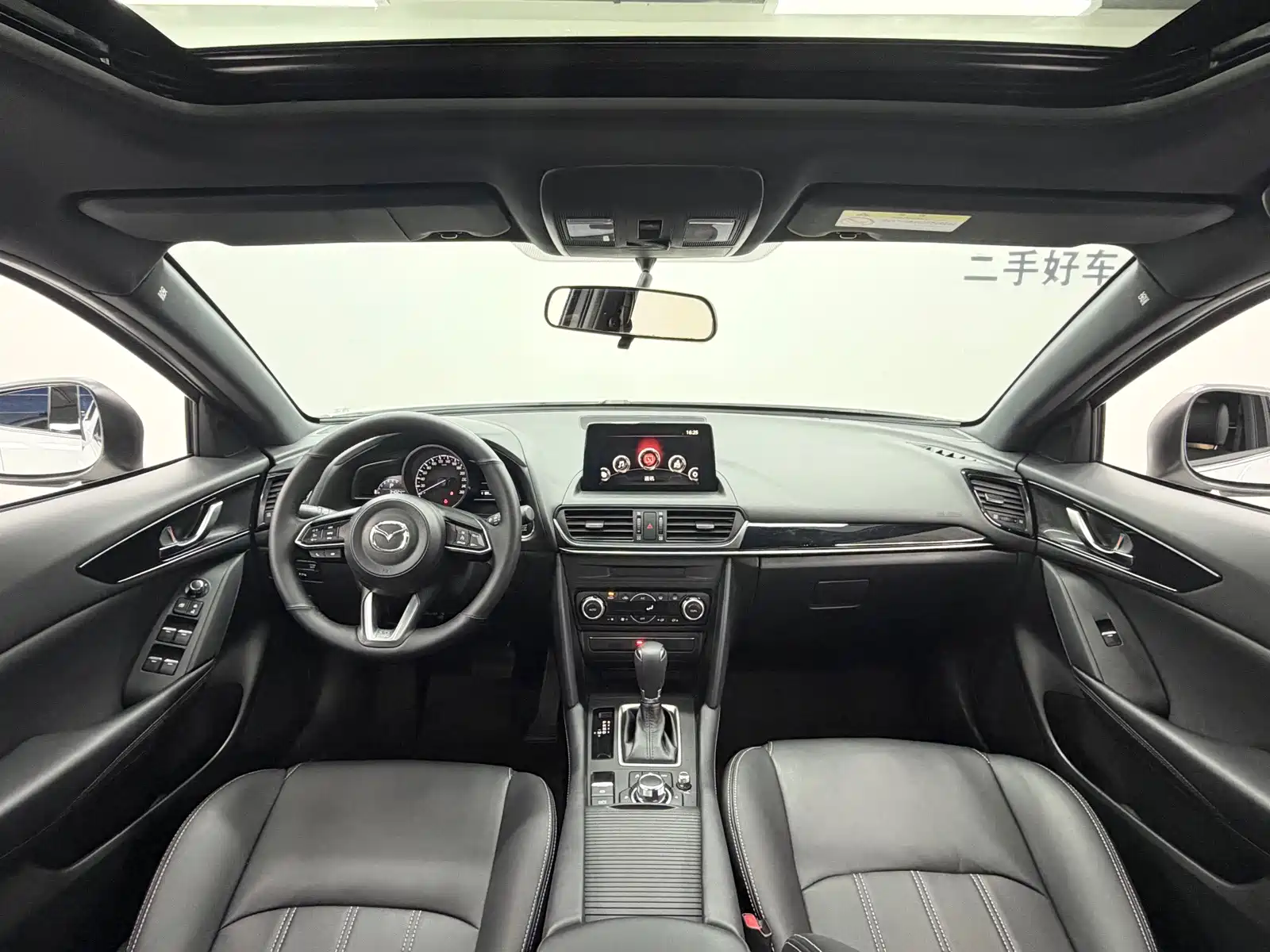Фото 11 - Mazda CX-4