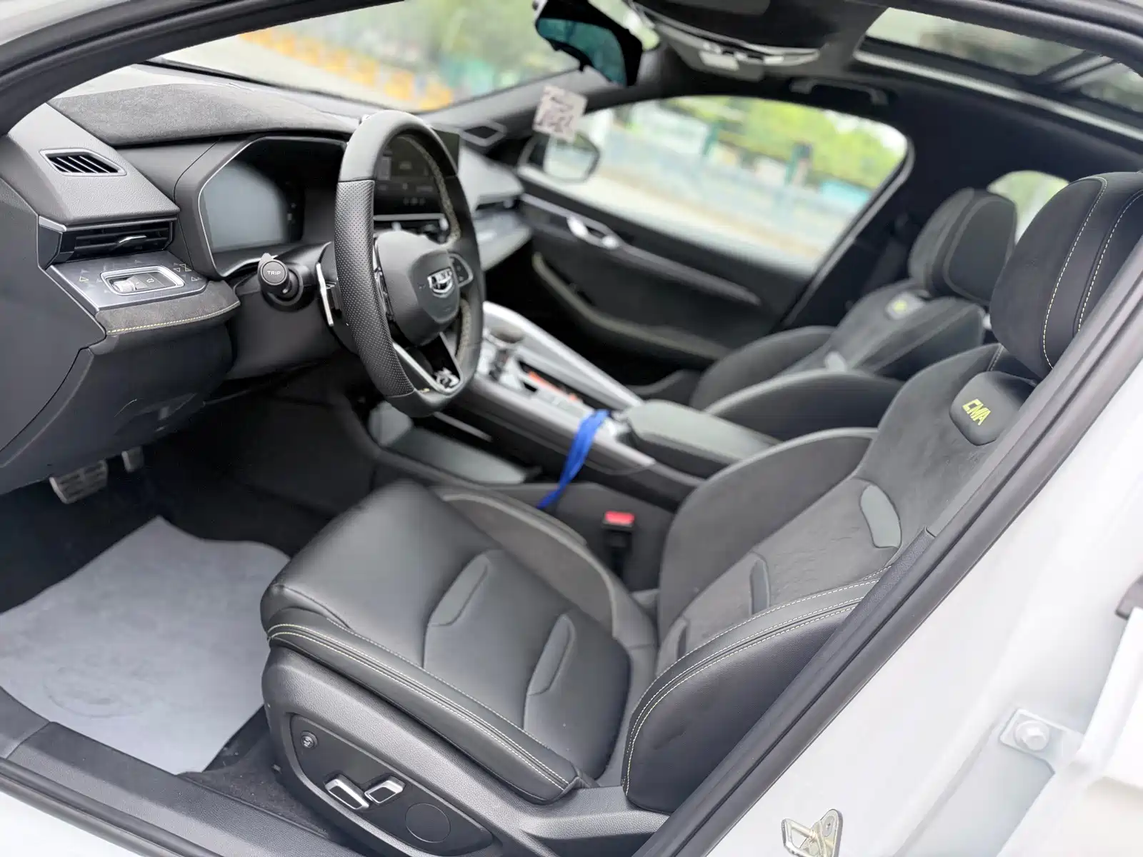 Фото 7 - Geely Preface