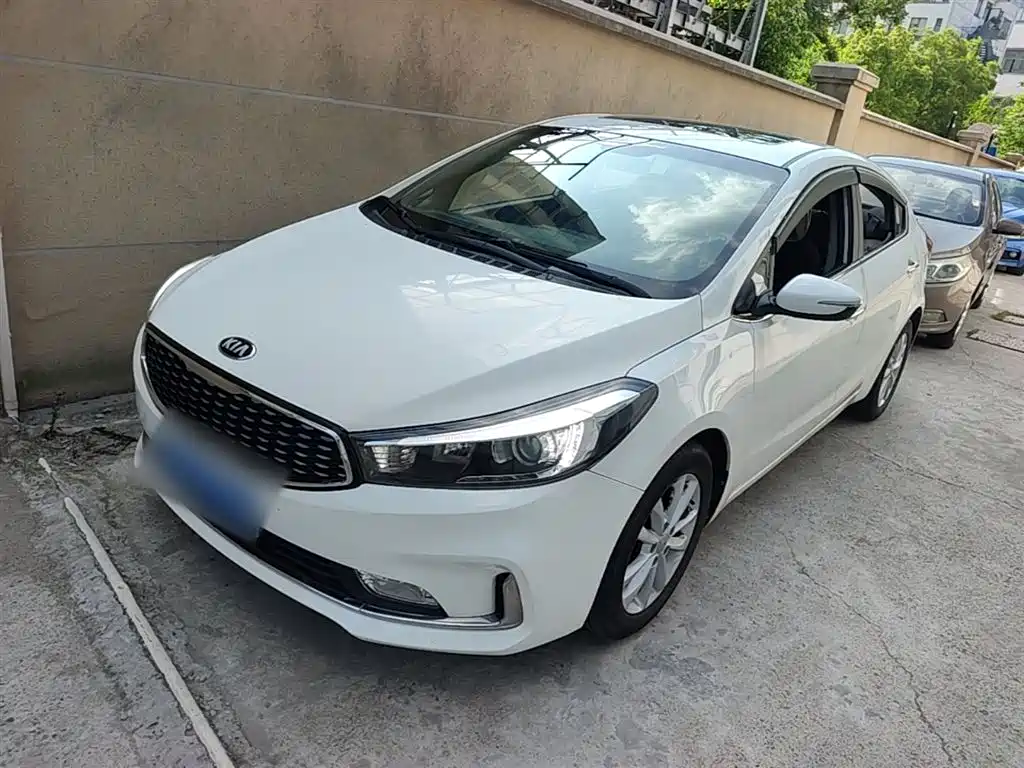 Kia K3 2016 1.6L Automatic GLS фото 2