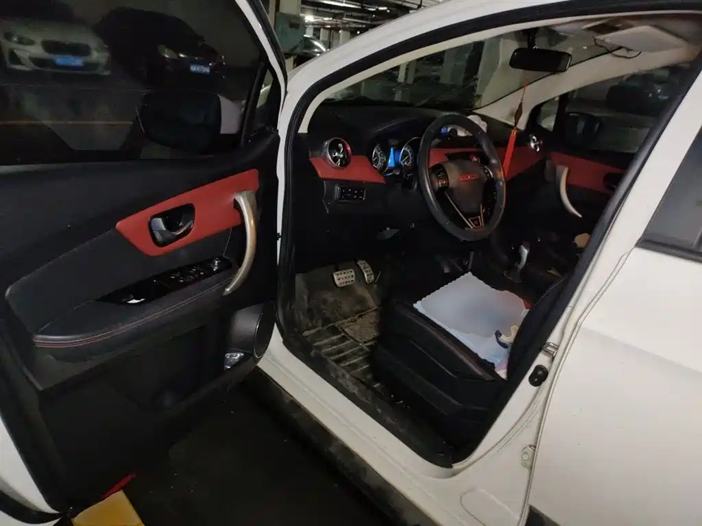 Haval H1 2015 1.5L AMT Urban фото 13