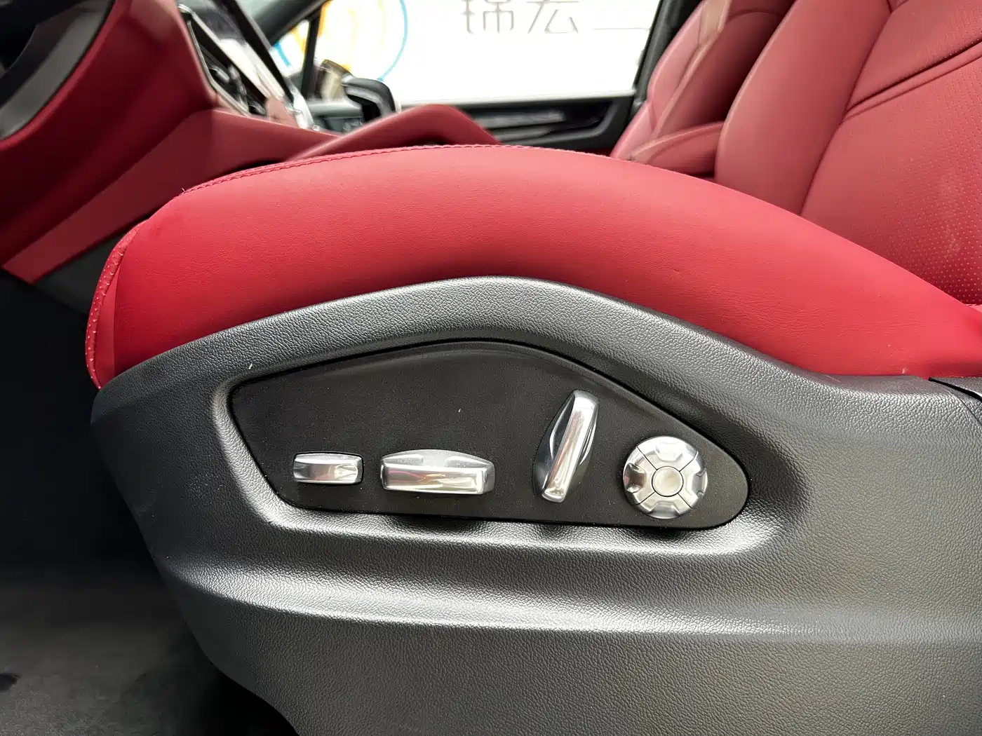 Porsche Cayenne 2019 Cayenne 3.0T фото 8