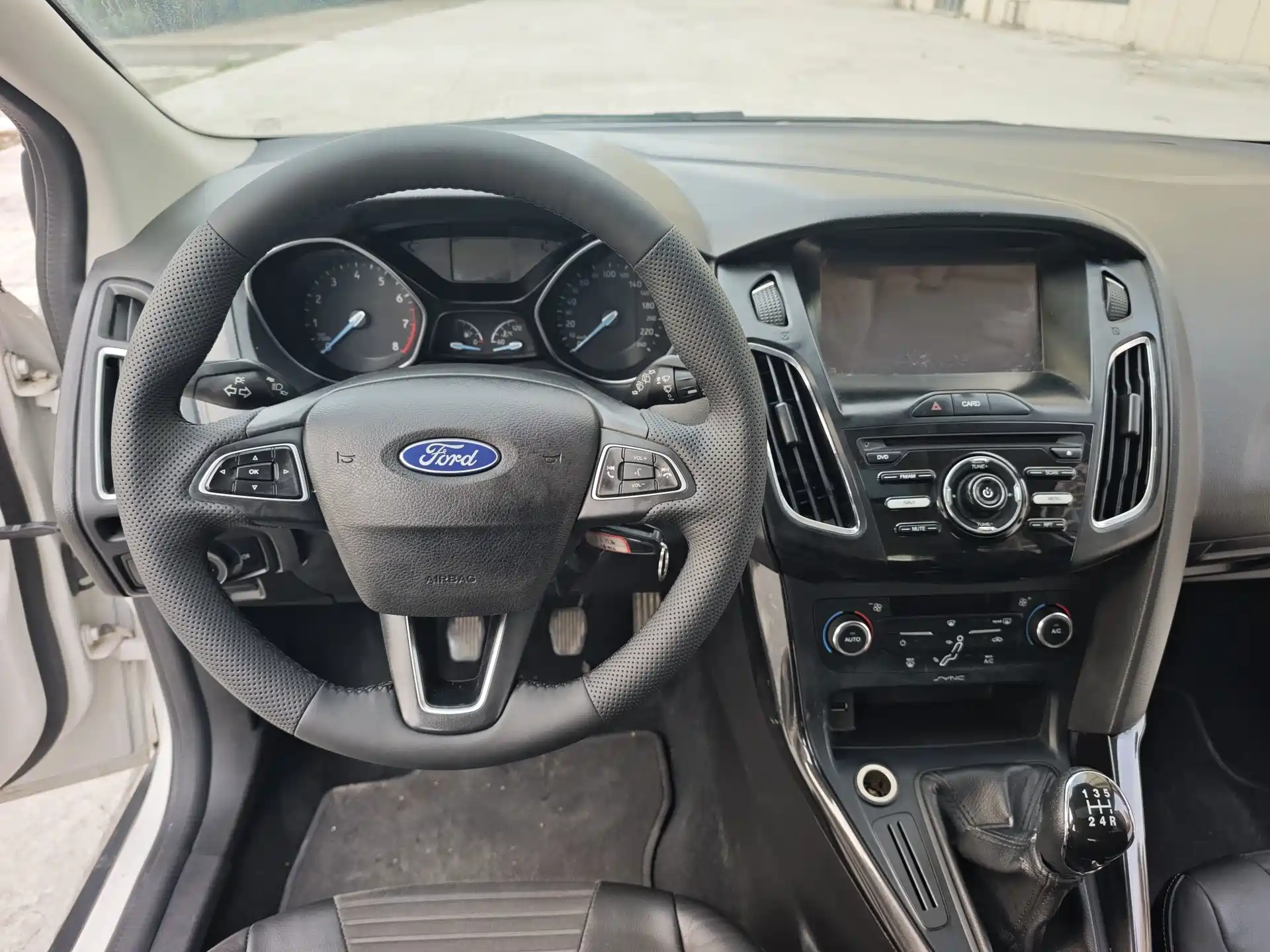 Фото 11 - Ford Focus