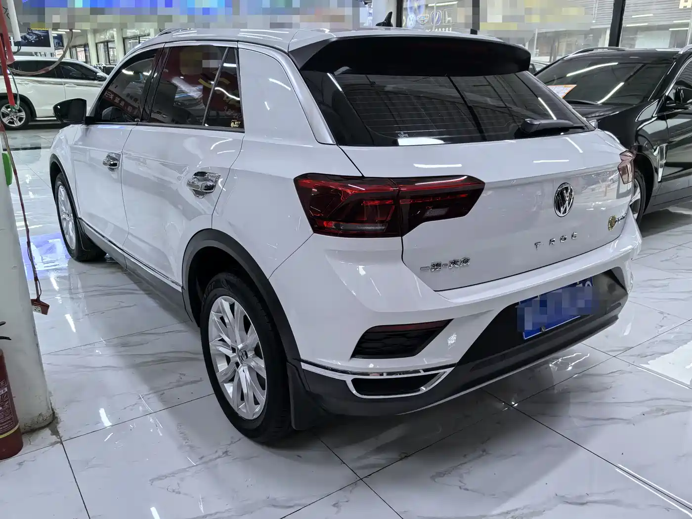 Volkswagen T-ROC 2020 230TSI DSG 2WD Progressive фото 4