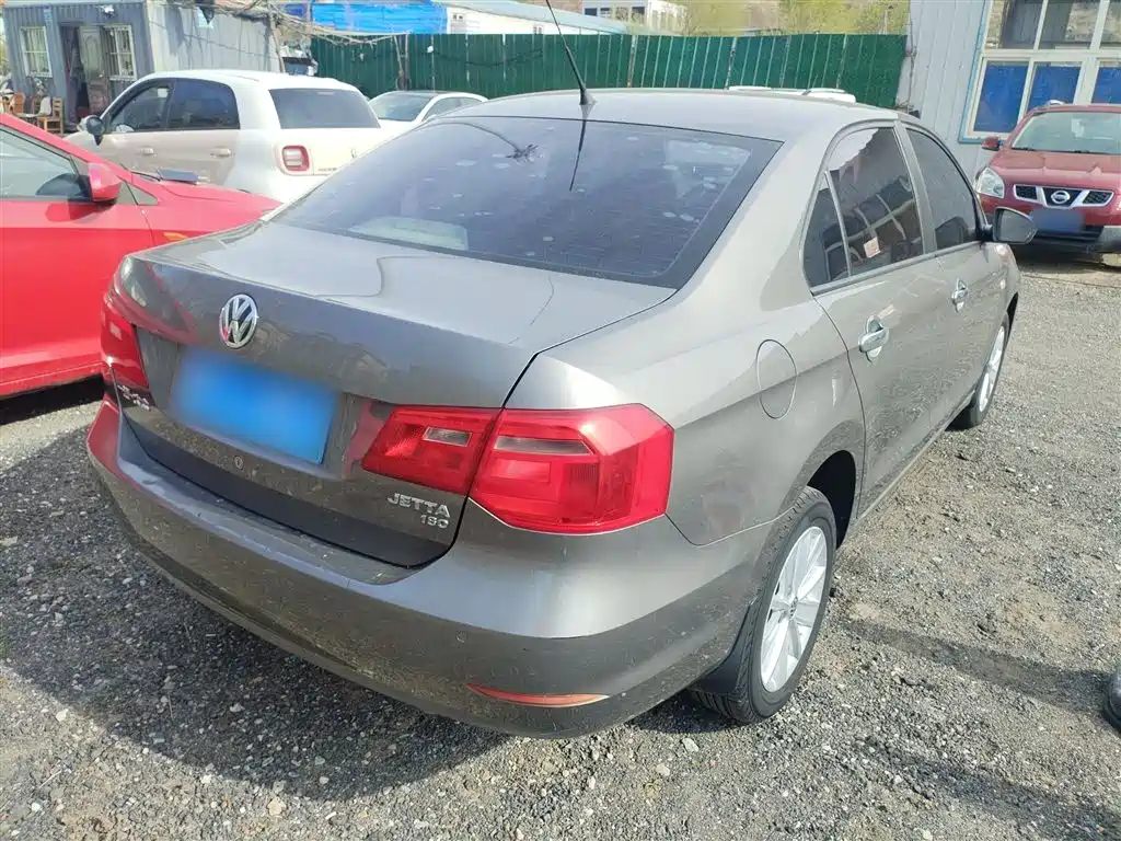 Volkswagen Jetta 2015 Value Edition 1.6L Manual Comfort фото 5