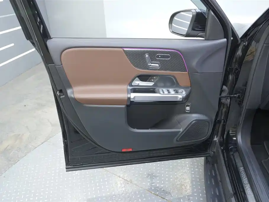 Mercedes-Benz GLB 2024 GLB 220 Fashion фото 11