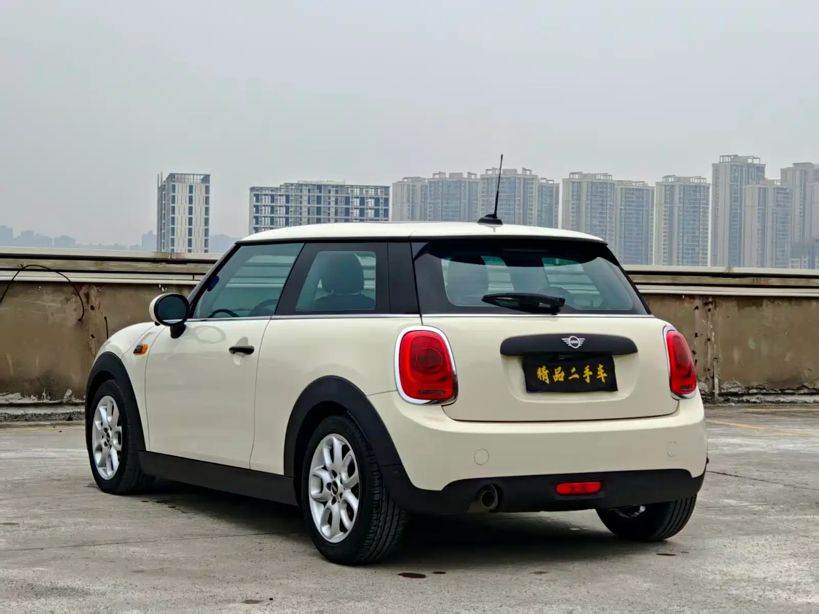 Фото 17 - MINI MINI