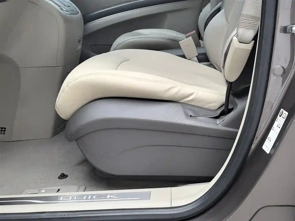 Buick GL8 2013 3.0L XT Luxury Business Flagship Edition фото 20