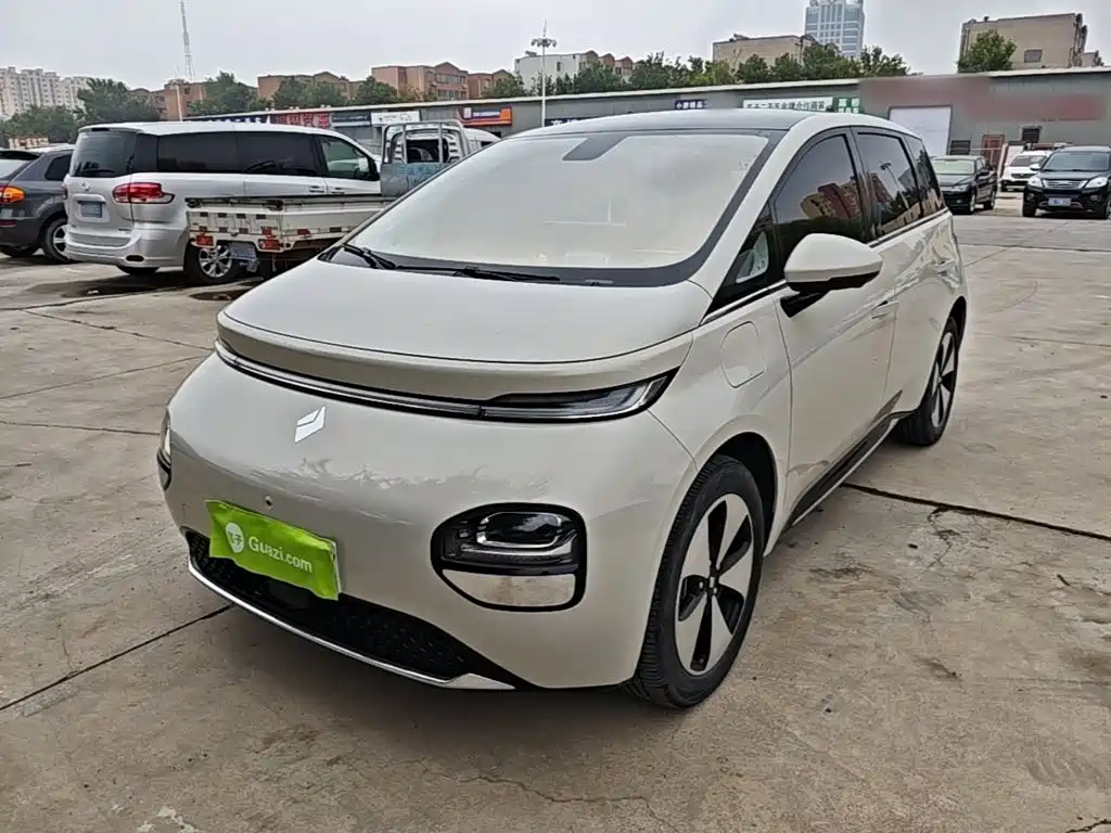 Фото 1 - Baojun Cloud