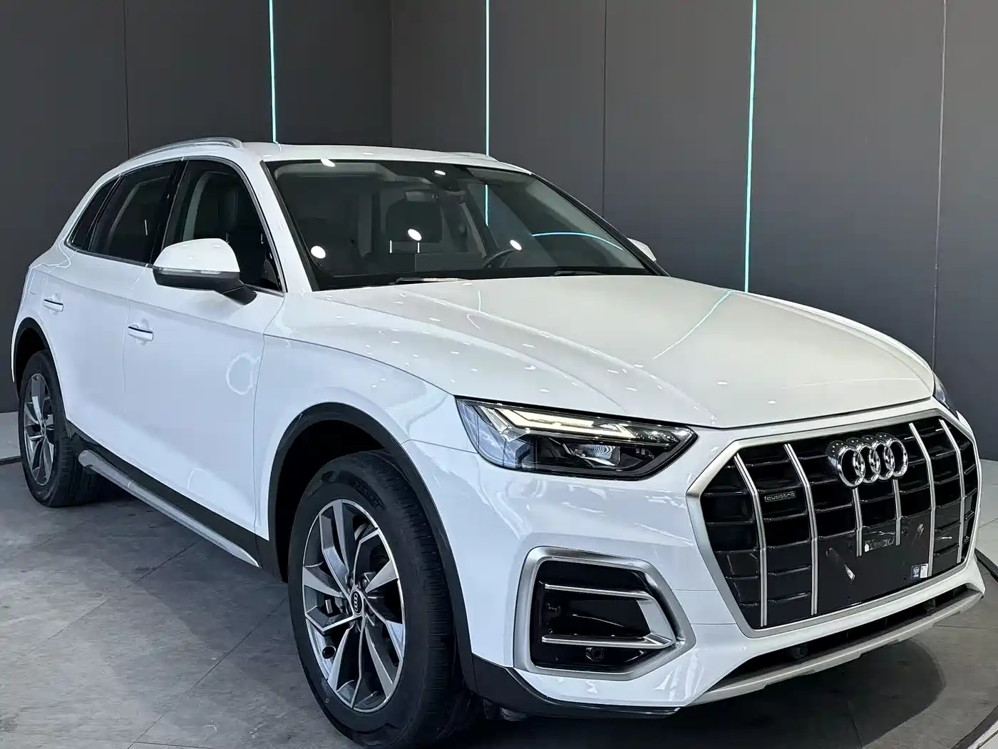 Audi Q5L 2023 40T Luxury Elegance фото 3