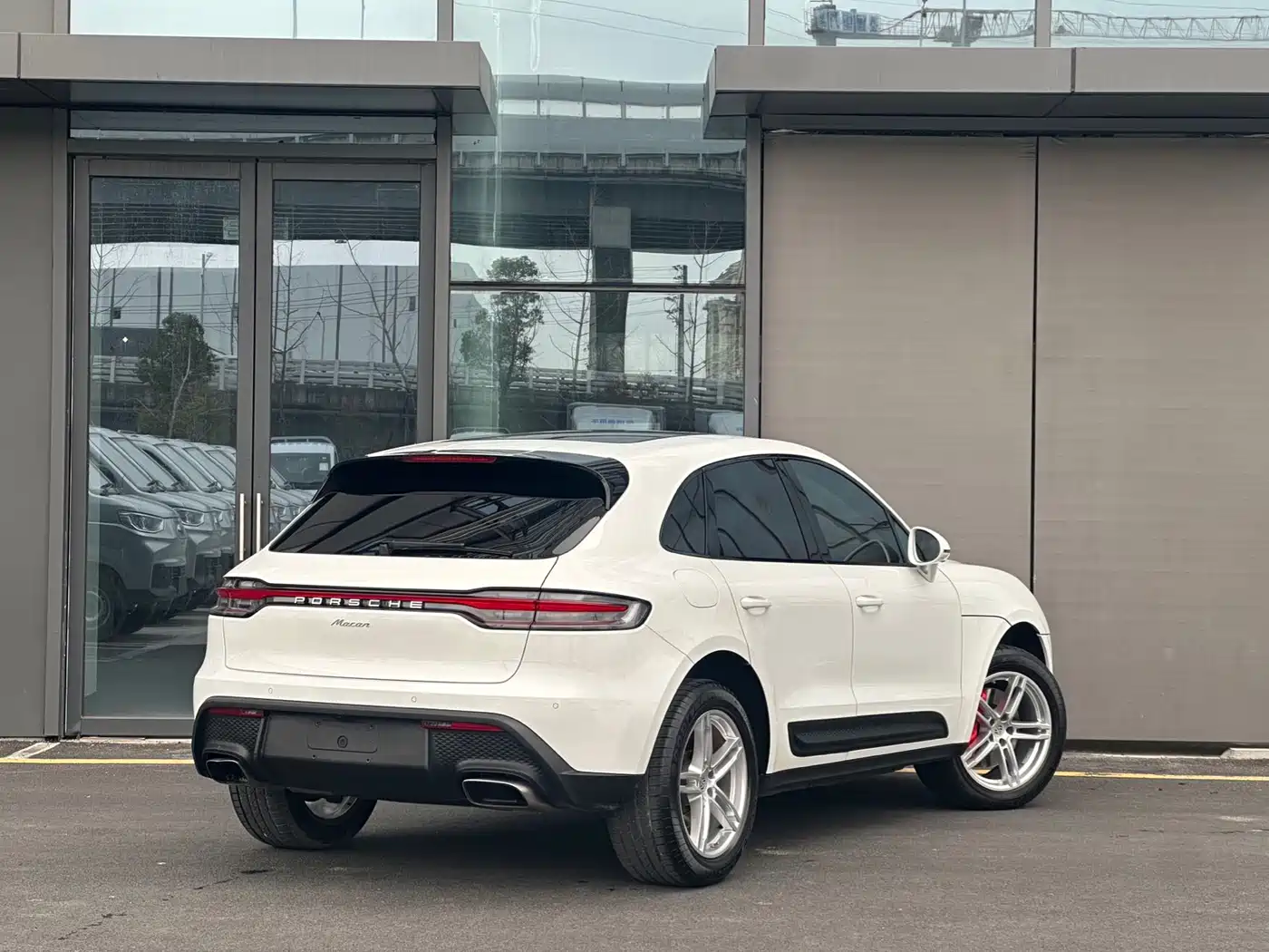 Porsche Macan 2023 Macan 2.0T фото 6