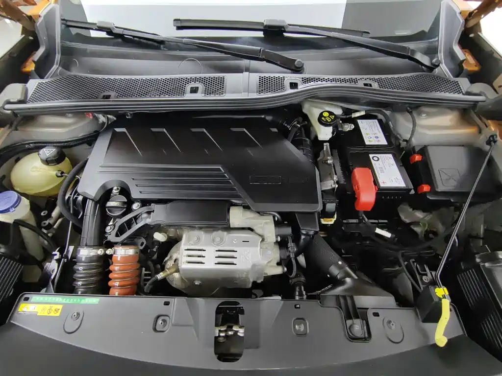 Фото 6 - Peugeot 2008