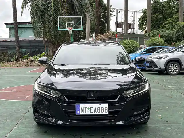 Honda Accord 2018 260TURBO Elite Edition China V — фото 2