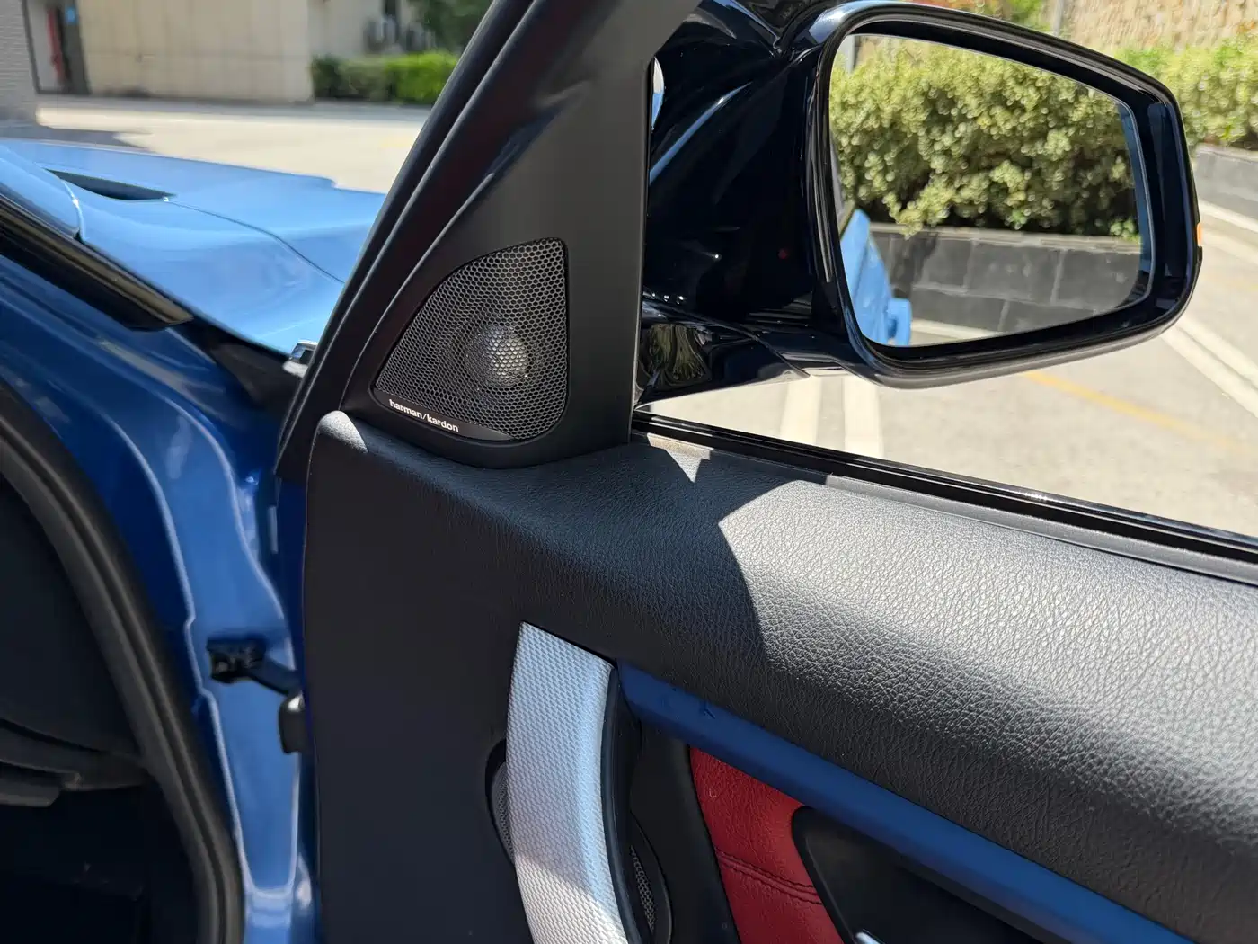 BMW 3 Series 2019 320i M Sport Package фото 10