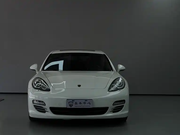 Porsche Panamera 2010 Model Panamera 4S 4.8L фото 3