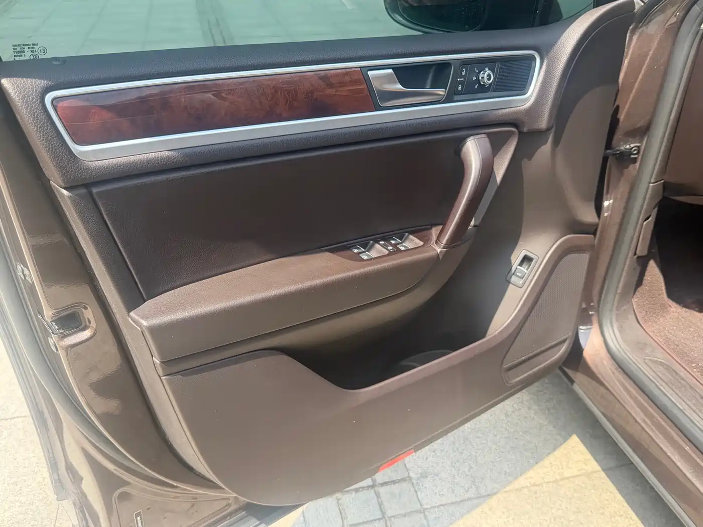Volkswagen Touareg 2011 3.0TSI Standard фото 14
