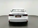 Фото 4 - Lexus IS
