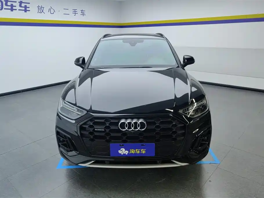 Audi Q5L 2024 Model 45 TFSI Luxury Dynamic фото 2