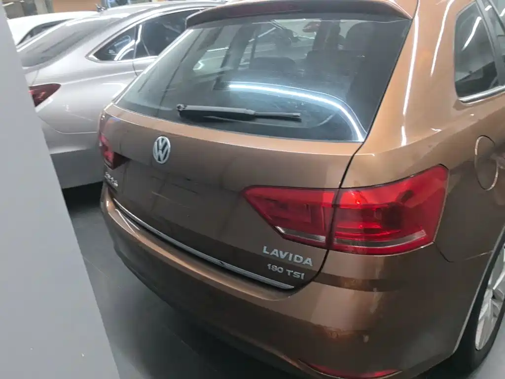 Photo 6 - Volkswagen Lavida Tour