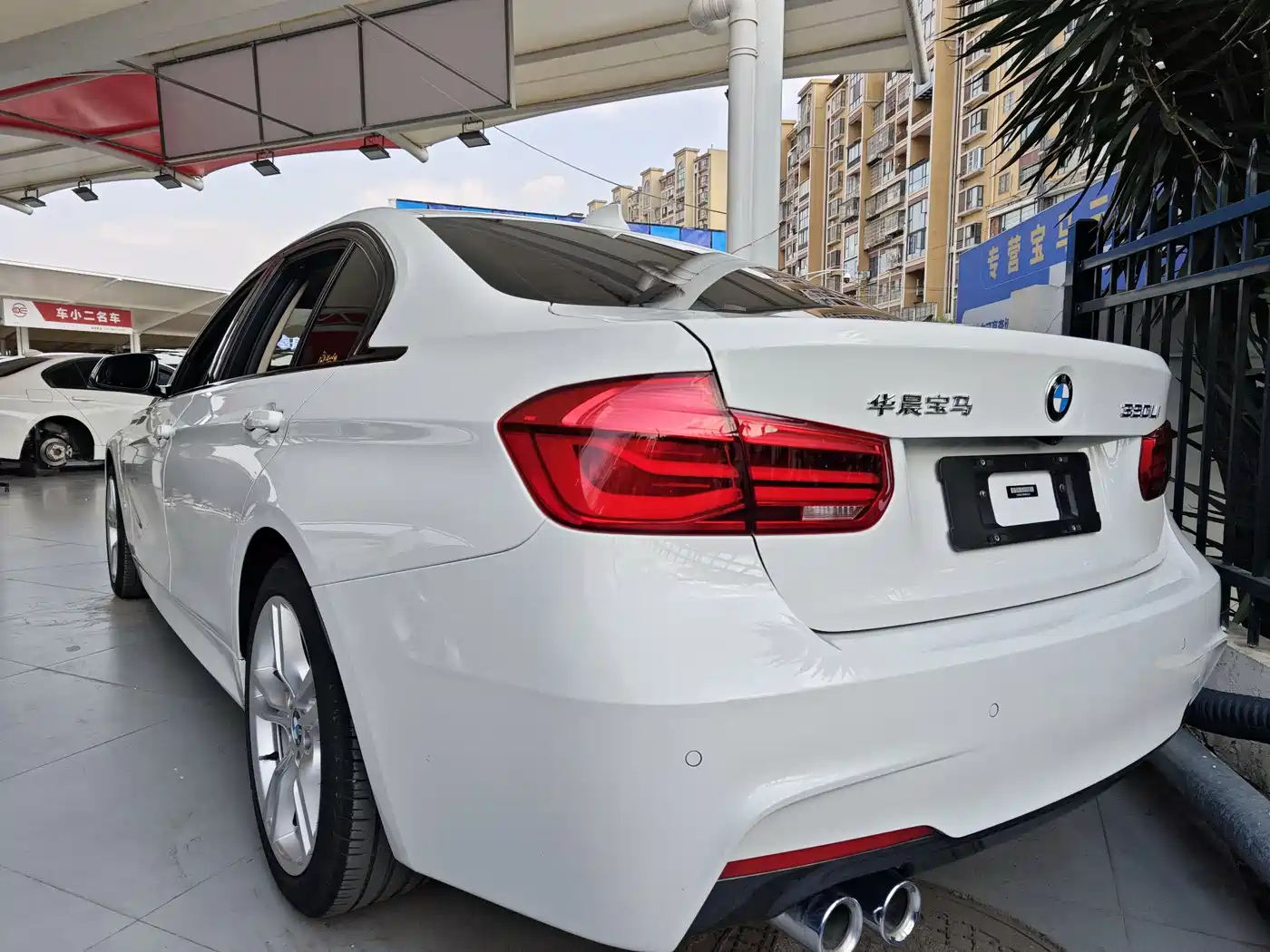 BMW 3 Series 2018 320Li Leading M Sport Package фото 5