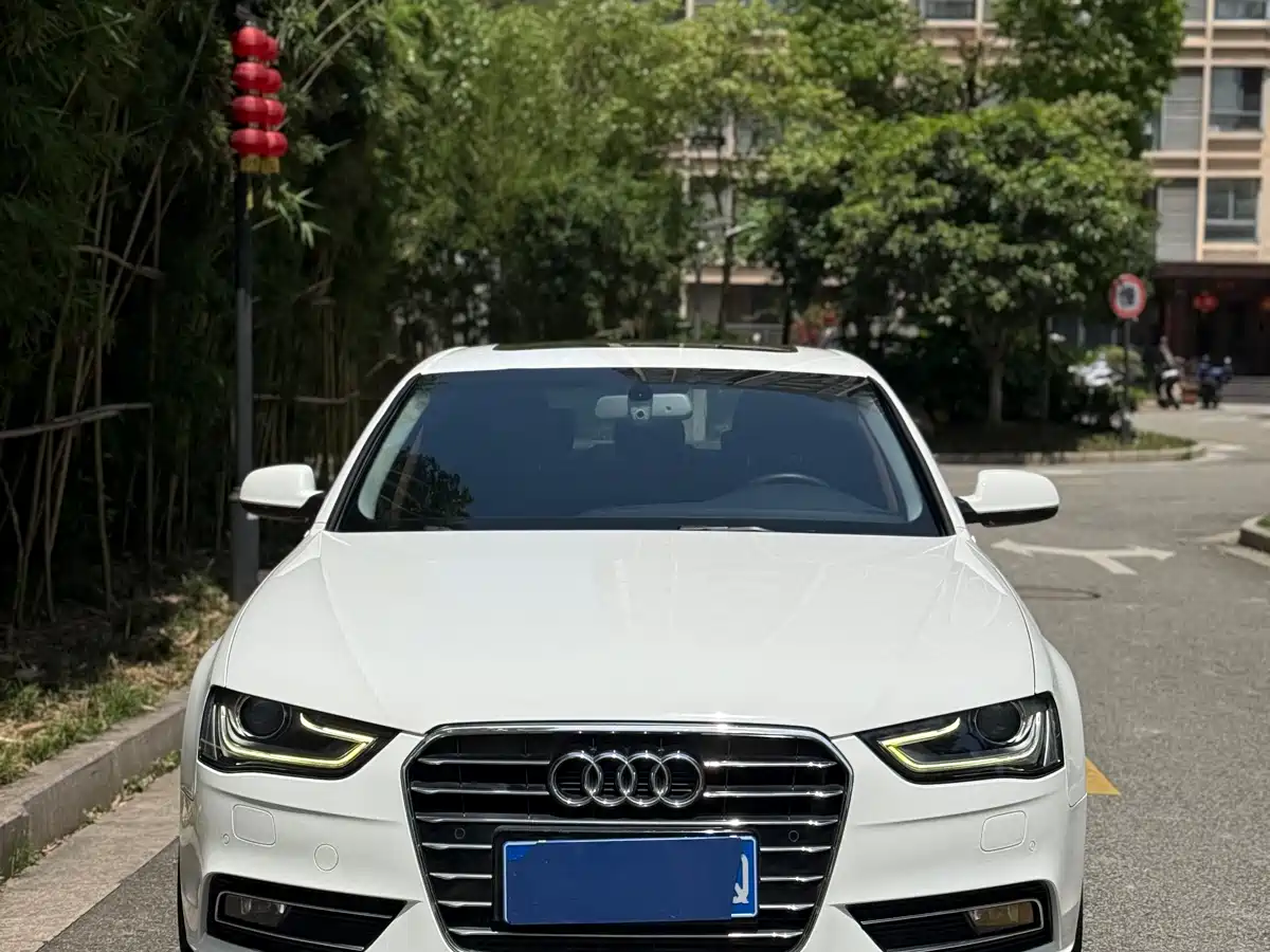 Audi A4L 2016 35 TFSI Collector's Edition Automatic Standard фото 2