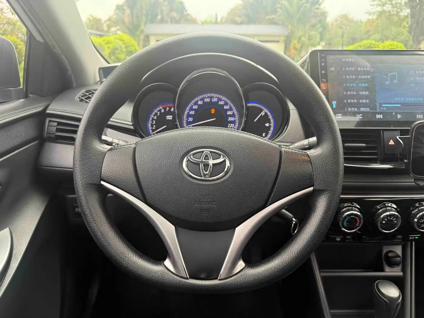 Toyota YARiS L Zhi Xuan 2017 1.5G CVT Speed Sunroof Upgrade Edition фото 13