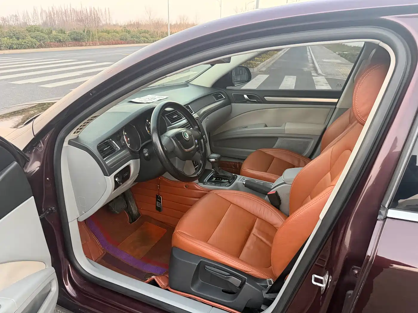 Škoda Superb 2012 1.4TSI DSG Elegance Edition фото 4