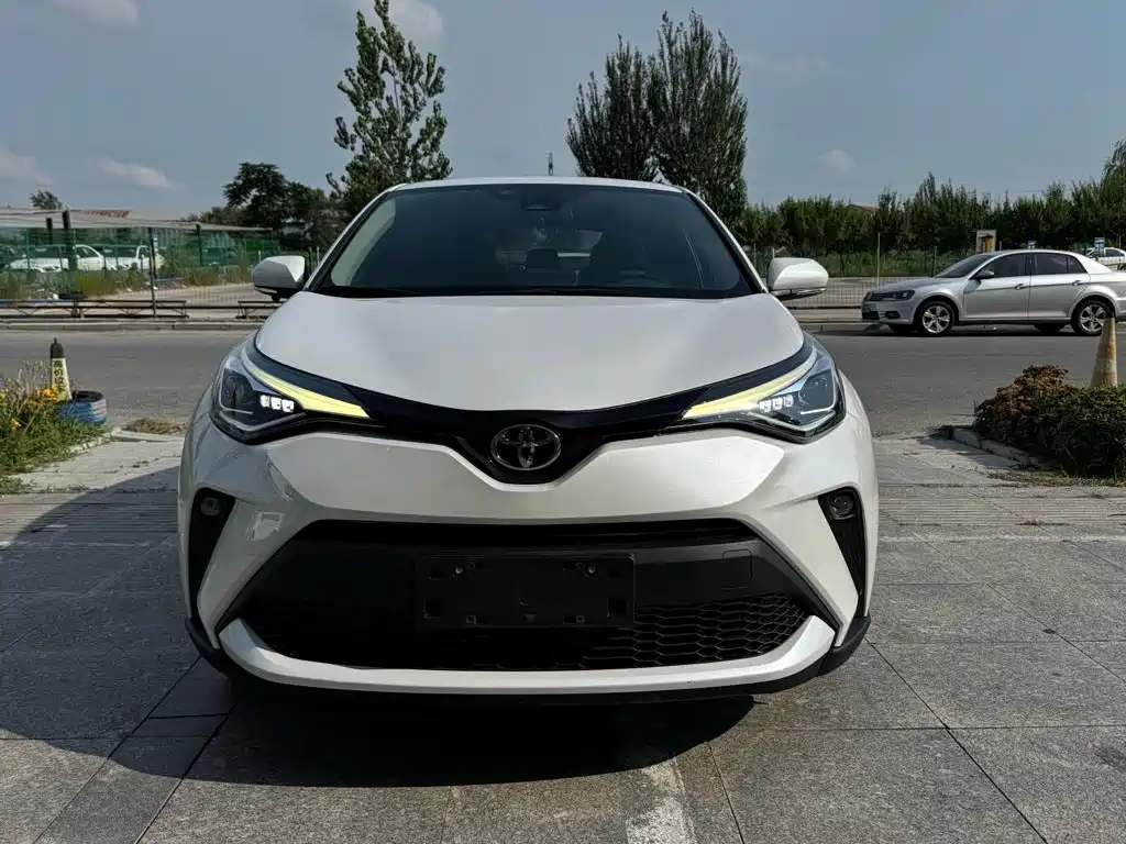 Toyota C-HR 2023 2023 Model 2.0L Luxury Edition
