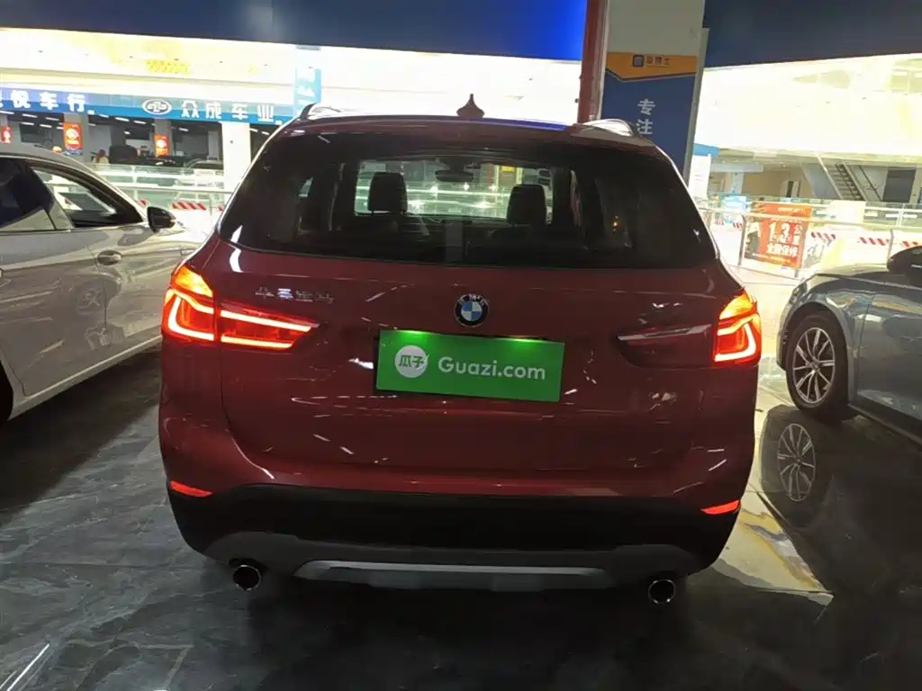 BMW X1 2018 xDrive20Li Premium Model фото 4