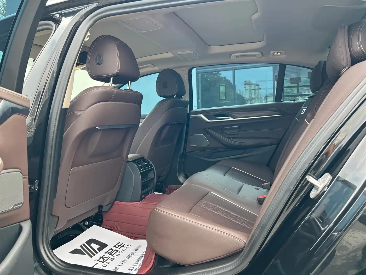 BMW 5 Series 2023 530Li Leading Luxury Package фото 5