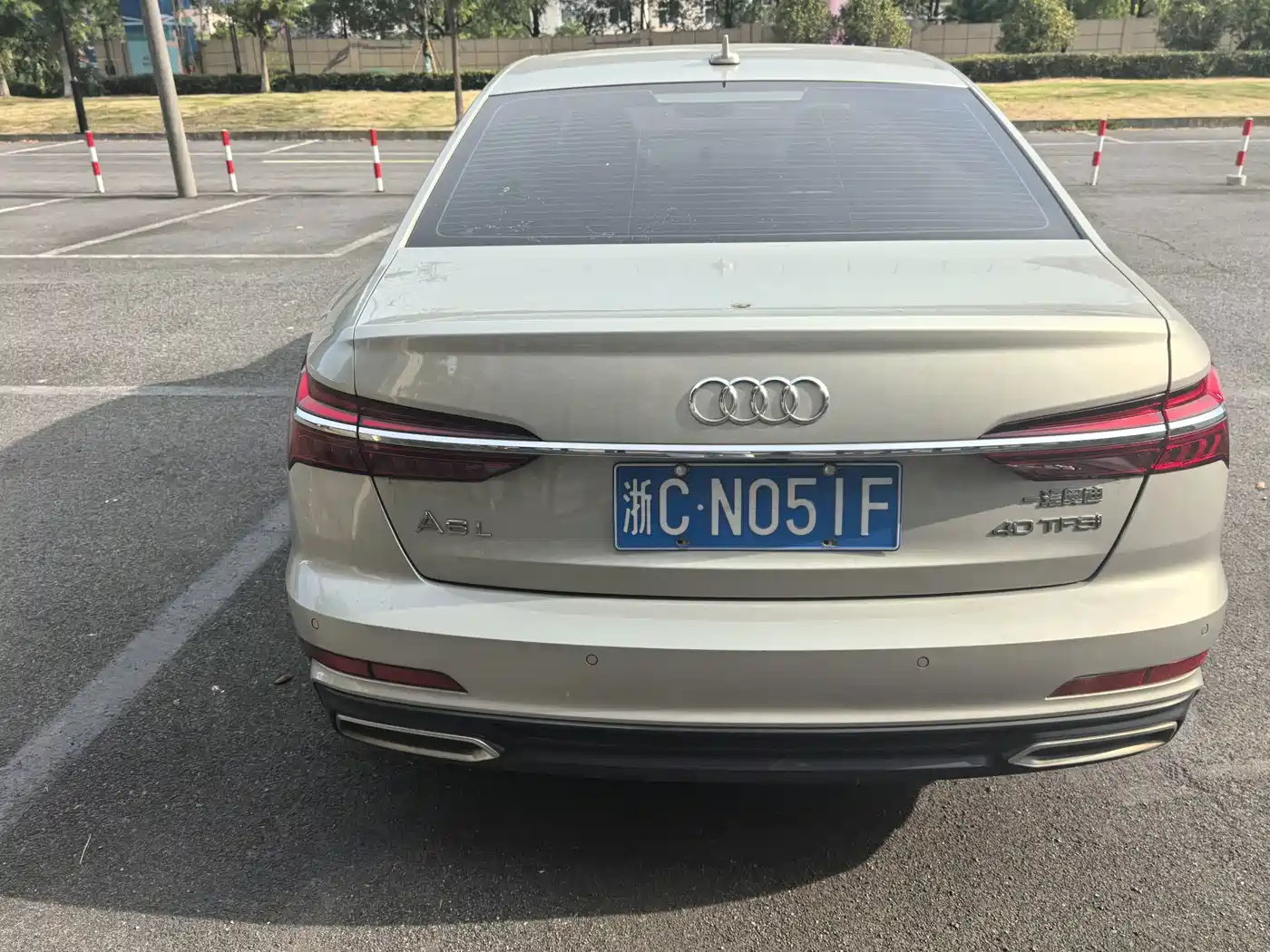 Photo 7 - Audi A6L