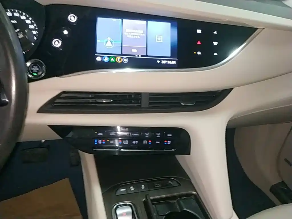 Фото 13 - Buick Enclave