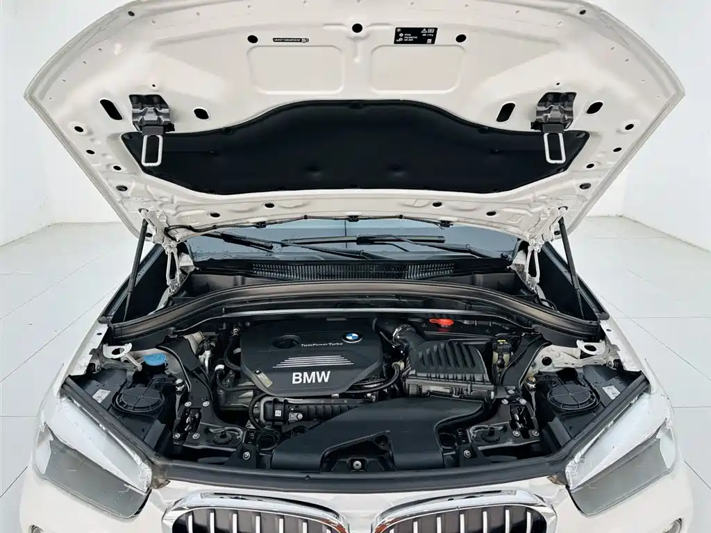 BMW X1 2019 sDrive18Li Fashion Model фото 26