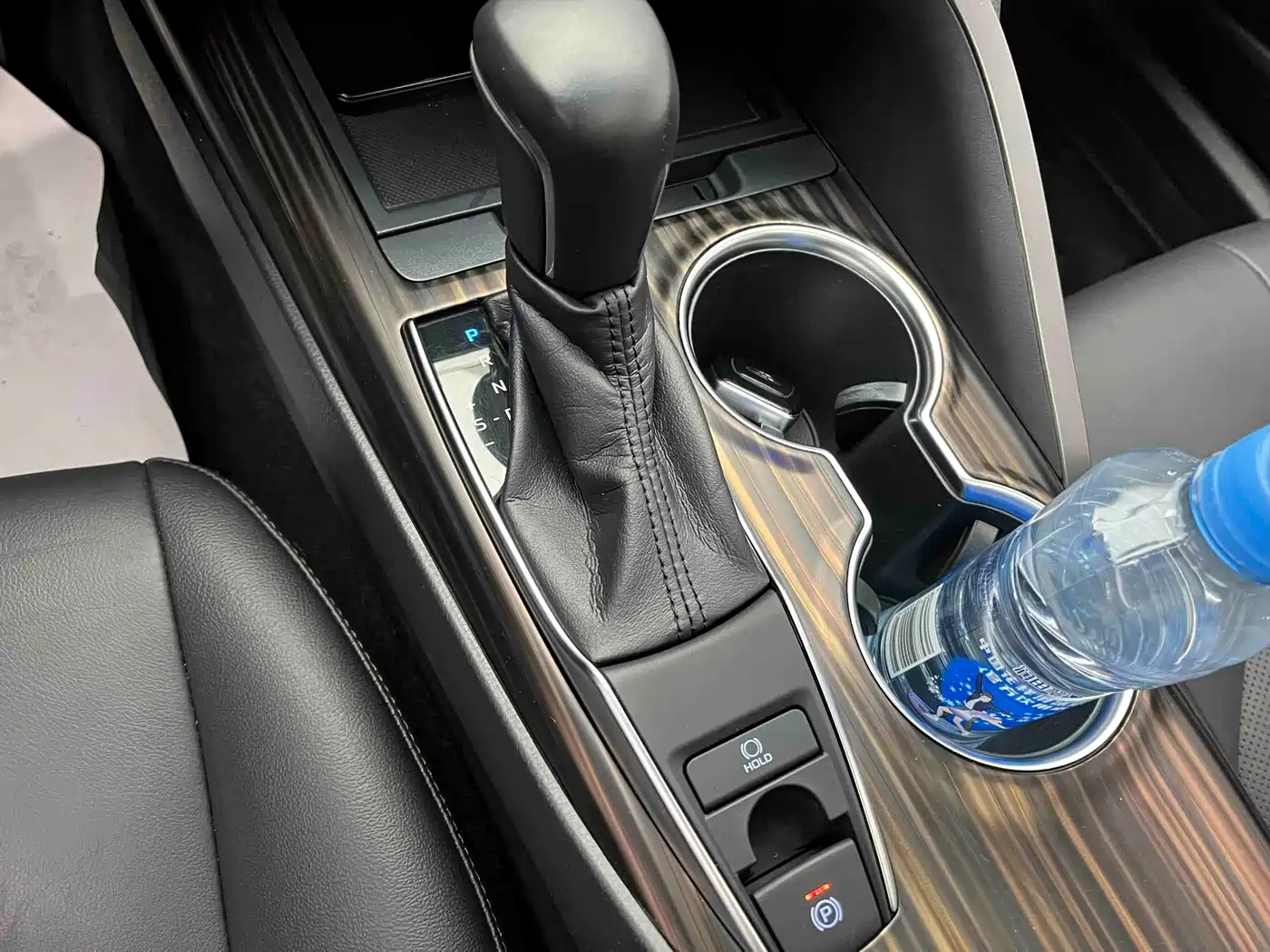 Toyota Camry 2018 2.0G Luxury Edition фото 10