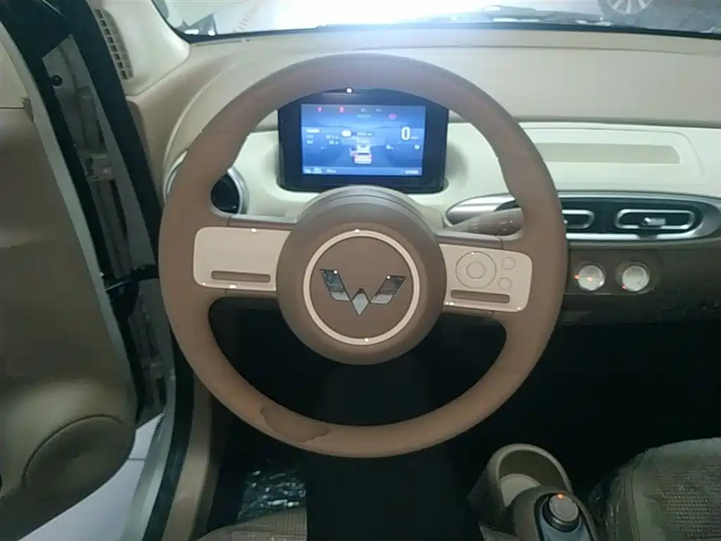 Wuling Motors Hongguang MINIEV 2026 2025 4-Door Advanced